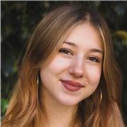 Profesora de alumnos de primaria, ESO o primero  de bachillerato.